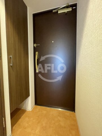 玄関　Luxe玉造南　玄関