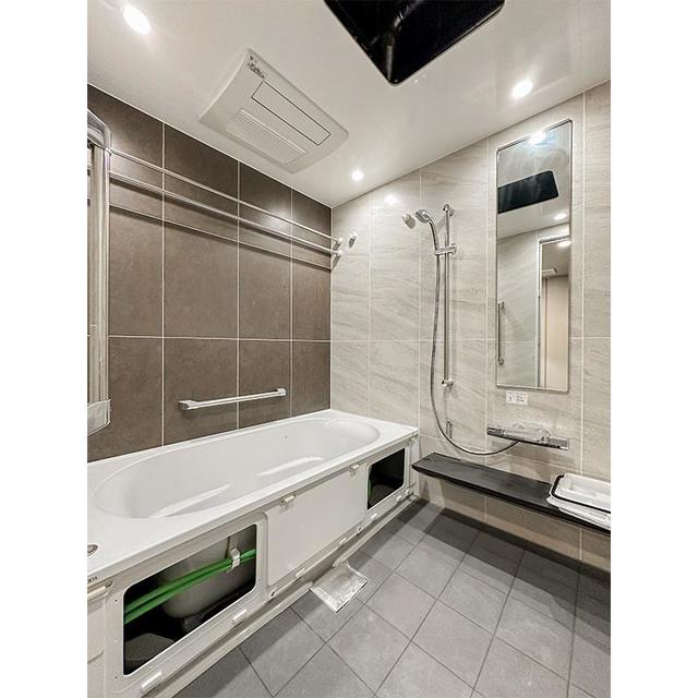 バス・シャワールーム　※写真は同タイプ住戸です。