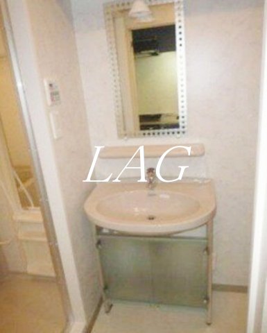 洗面設備　洗面台です。