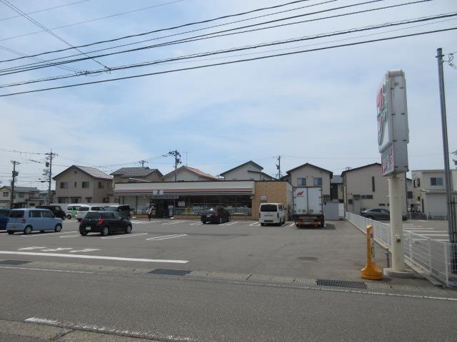 コンビニ　セブン‐イレブン 野々市太平寺３丁目店（コンビニ）まで537m