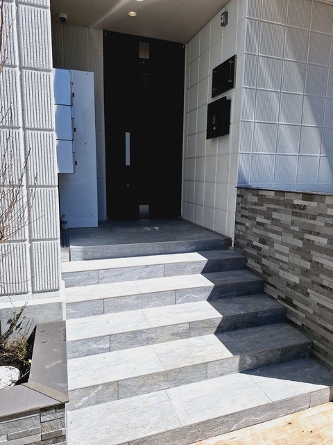エントランス　★エントランス★