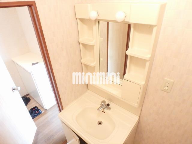 洗面設備　独立洗面台です