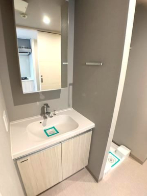 洗面設備　コンパクトで使いやすい洗面所