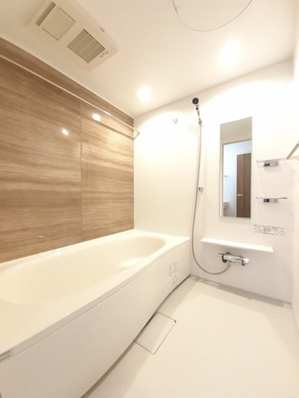 バス・シャワールーム　図面と現状に相違がある場合には現状を優先