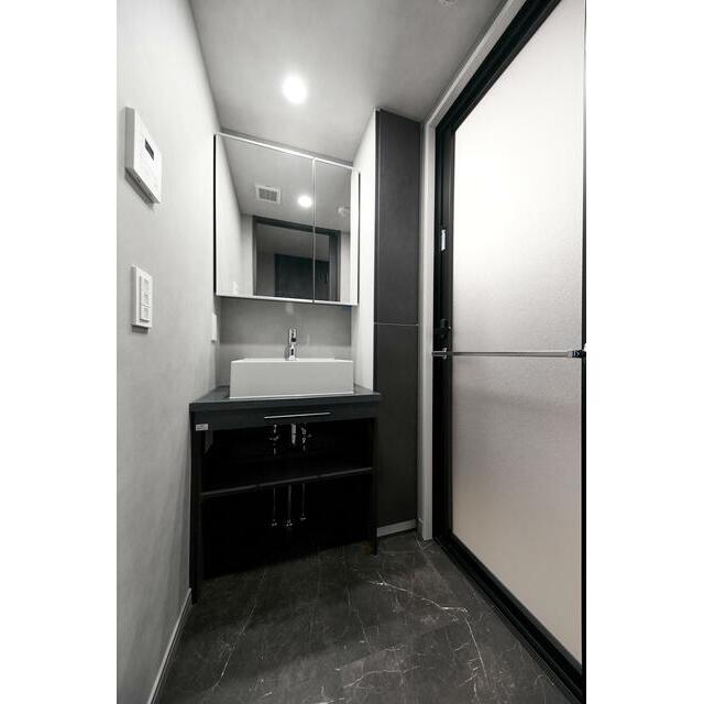 洗面設備　※写真は同タイプ住戸です。