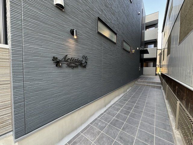 エントランス　バルコニー