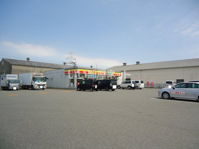 コンビニ　デイリーヤマザキ古賀工業団地店（コンビニ）まで2348m