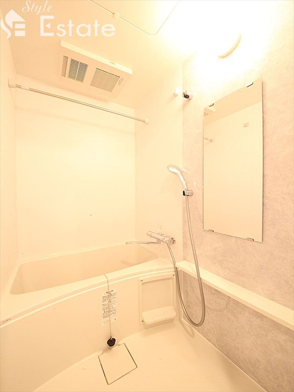 バス・シャワールーム　バスルーム