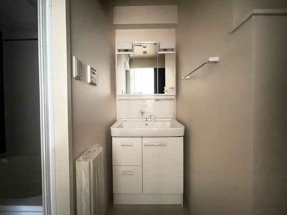 洗面設備　※別部屋の写真です