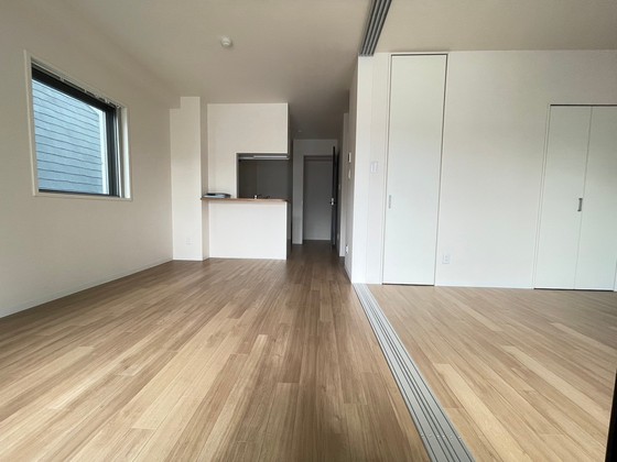 居室・リビング　※別部屋の写真です