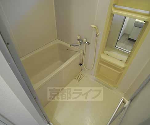 バス・シャワールーム　一日の疲れはしっかり取りましょう