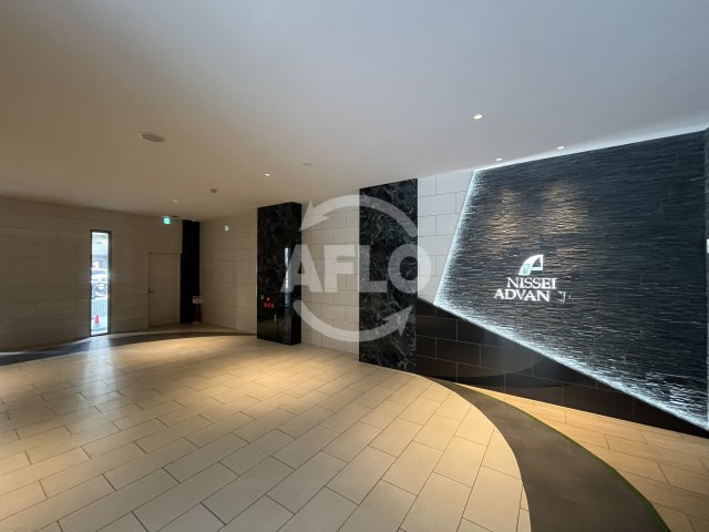 ロビー　アドバンス江坂ラシュレ　ロビー