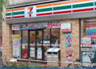 コンビニ　セブンイレブン 中野上高田店（コンビニ）まで129m