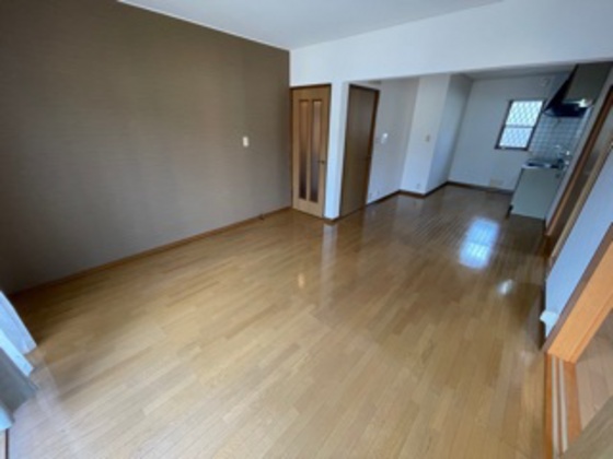 居室・リビング　※別号室の写真です。