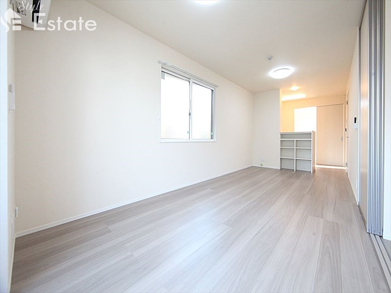 居室・リビング　内装