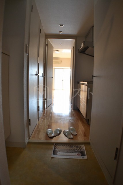 玄関　※建物内別間取り参考写真