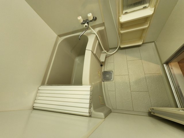 バス・シャワールーム　別部屋イメージ写真