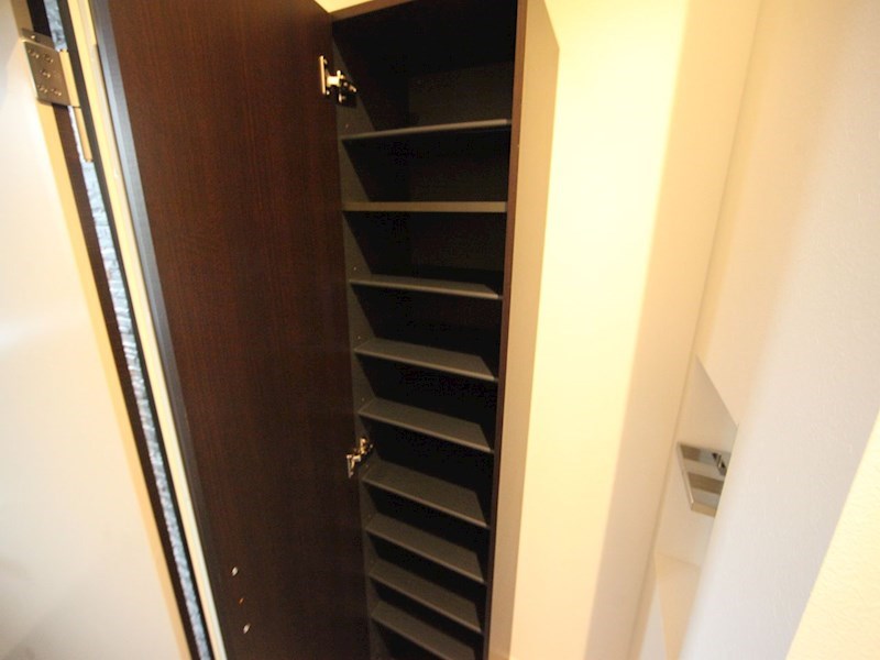 玄関　玄関　シューズボックス付（収納充実）