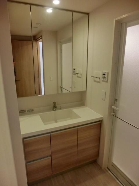 洗面設備　★独立洗面台★