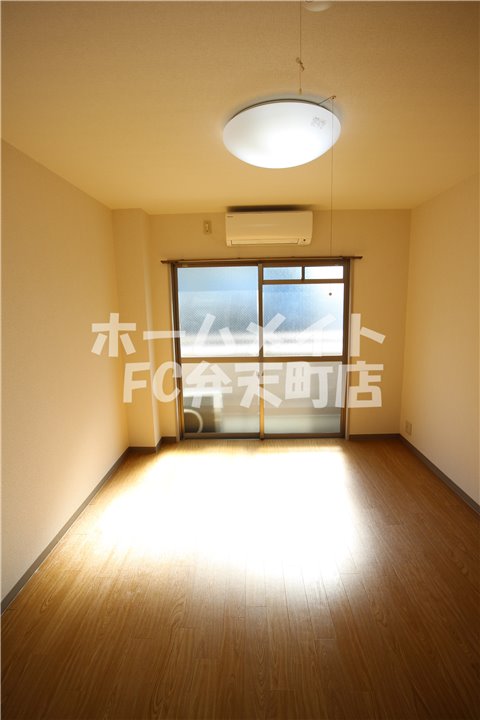 居室・リビング　使いやすいリビングです