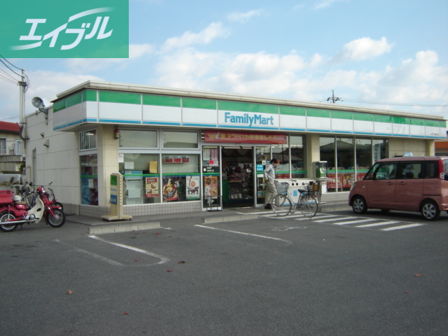 コンビニ　ファミリーマート（コンビニ）（コンビニ）まで1000m