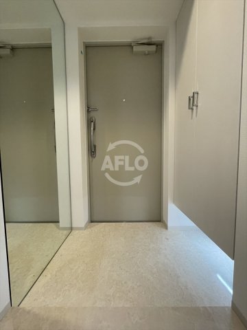 玄関　セイワパレス森ノ宮中央　玄関