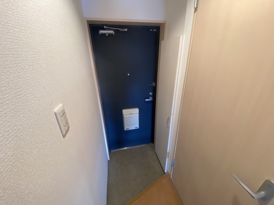 玄関　※別部屋の写真です