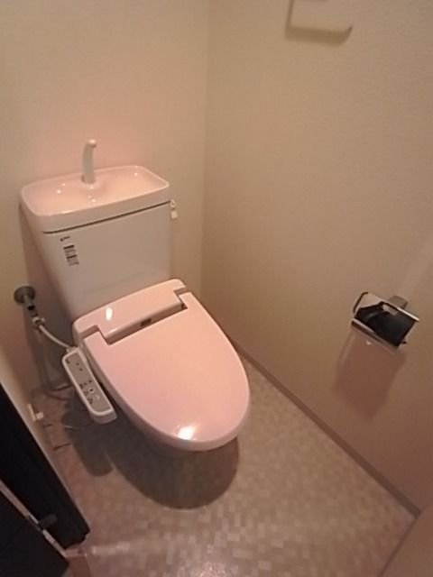 トイレ　ウォシュレット付きのトイレ