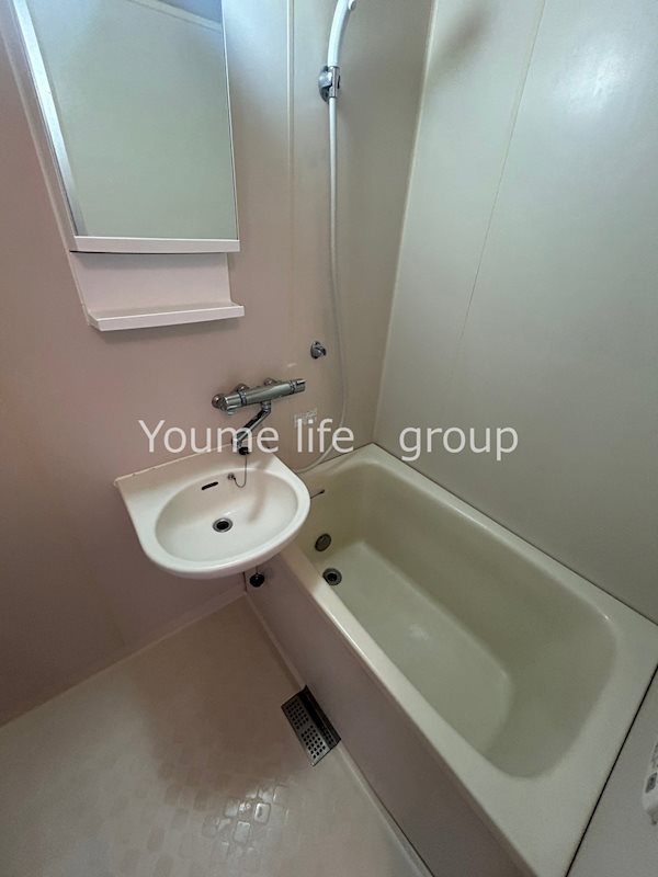 バス・シャワールーム　別部屋参考写真