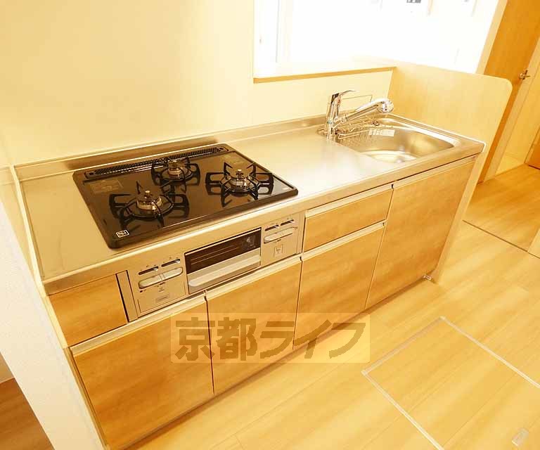 キッチン　広々システムキッチン！