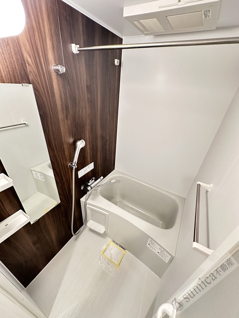 バス・シャワールーム　同施工の参考写真です