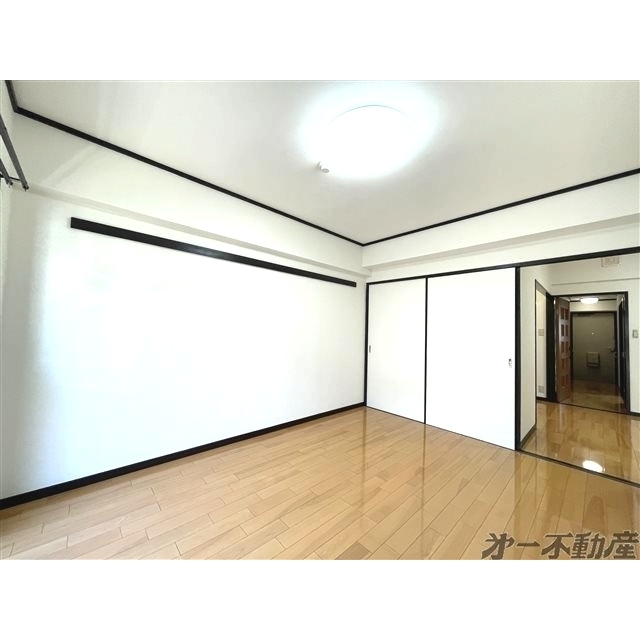 建物外観　洋室