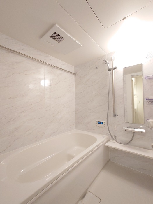 バス・シャワールーム　浴室