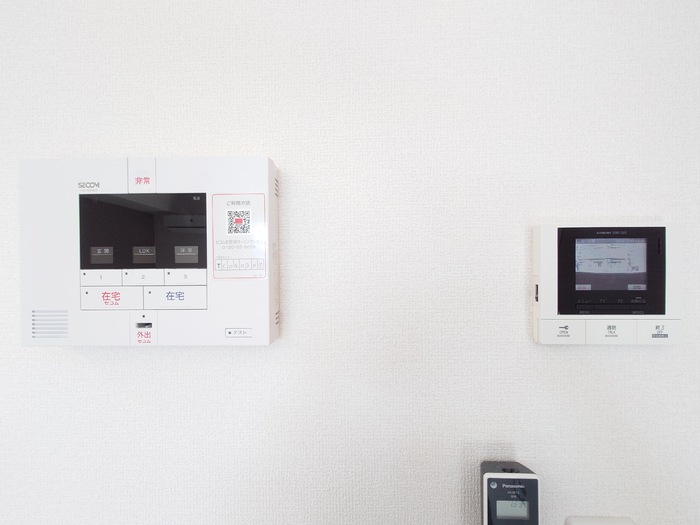 セキュリティ　ホームセキュリティ、録画機能付きTV
