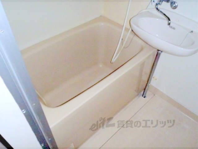 バス・シャワールーム　バス