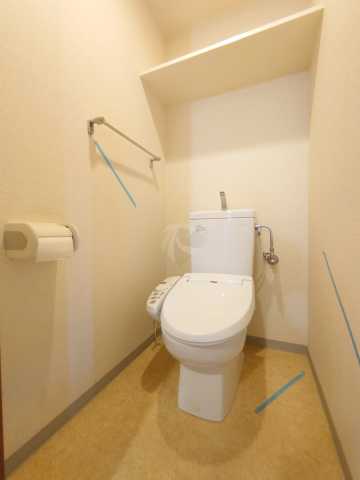 トイレ　アソシエール中野弐番館