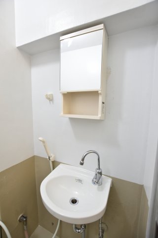 洗面設備　別号室の画像です。ご参考下さい