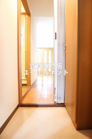 玄関　住まいの顔ともなる玄関