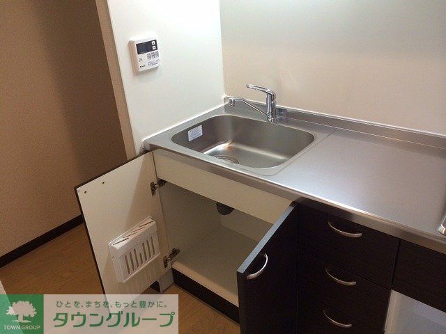 キッチン　類似タイプのため、実際とは異なります。