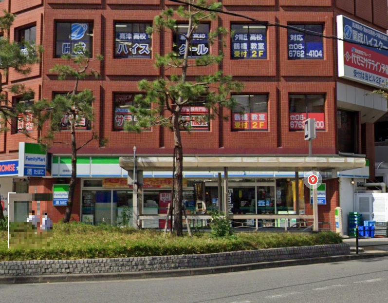 コンビニ　ファミリーマート鶴橋駅前店（コンビニ）まで379m