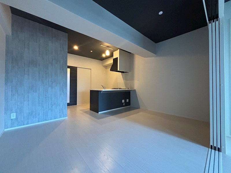 居室・リビング　※別号室の写真です。