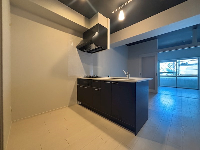 キッチン　※別号室の写真です。人気のカウンターキッチン