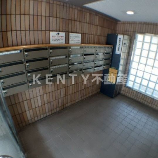 ロビー　落ち着いたロビーです