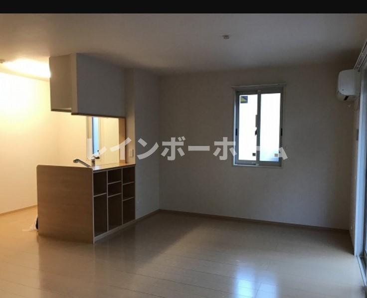 居室・リビング　ゆったり過ごせる居間です