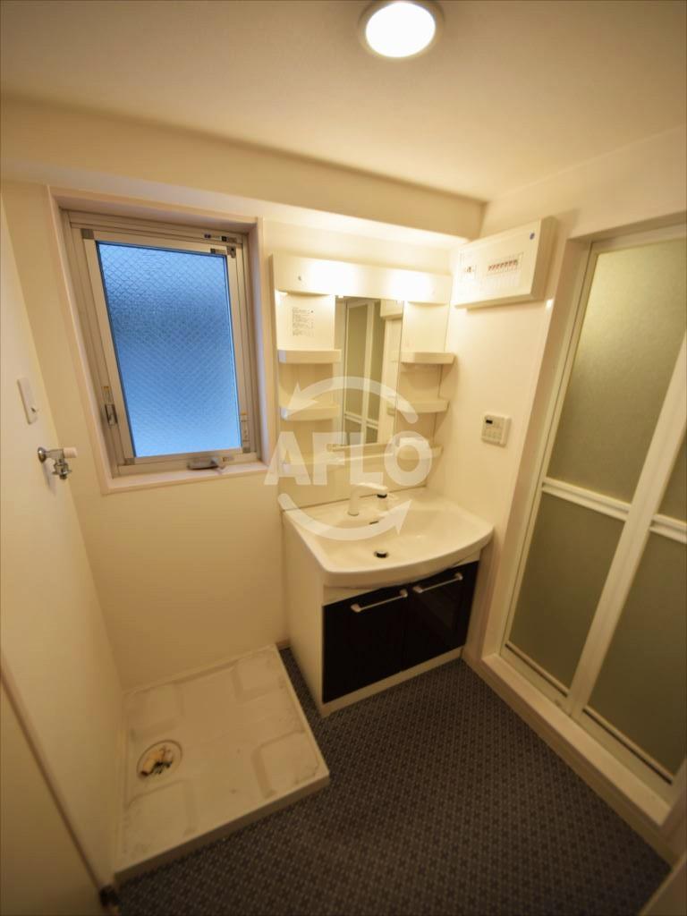 洗面設備　ドゥ・シンビオス桜川　洗面所