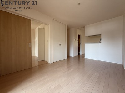 居室・リビング　明るいリビングです♪