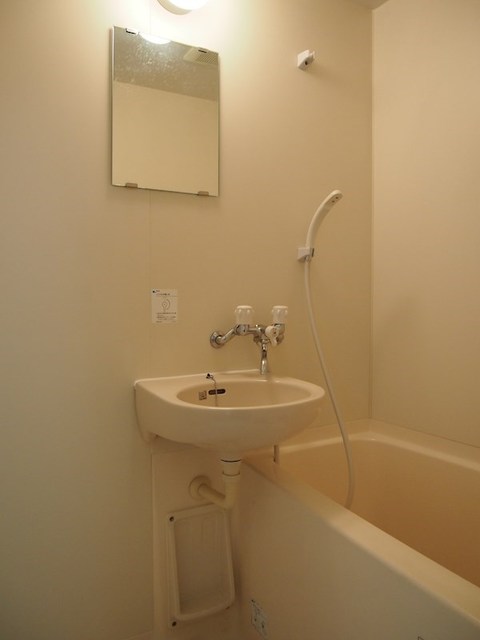バス・シャワールーム　バス
