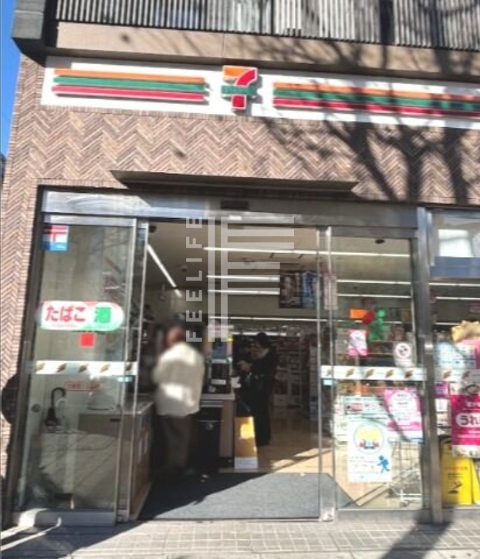 コンビニ　セブンイレブン北新宿1丁目大久保通り店（コンビニ）まで437m