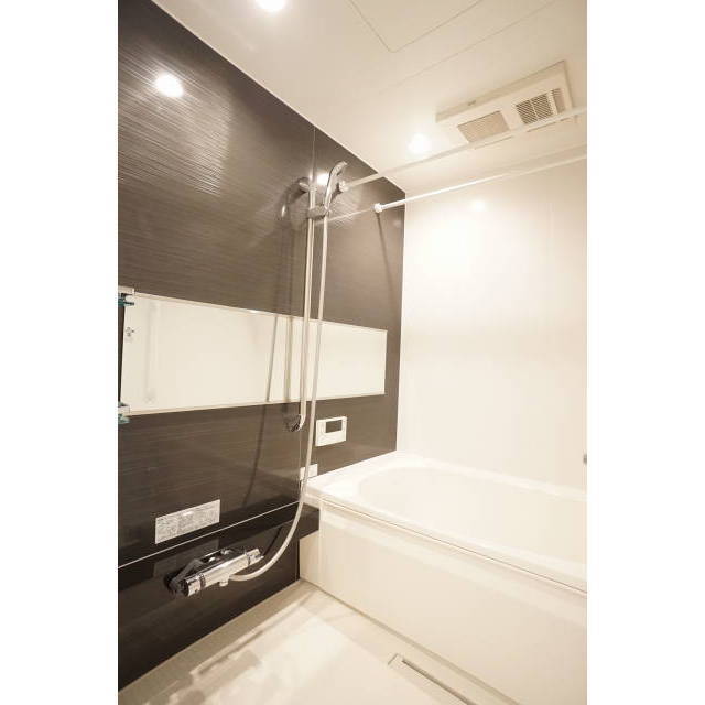 バス・シャワールーム　広々バスルーム♪