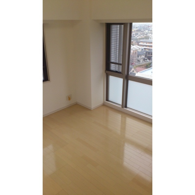 居室・リビング　※別部屋参考写真です。